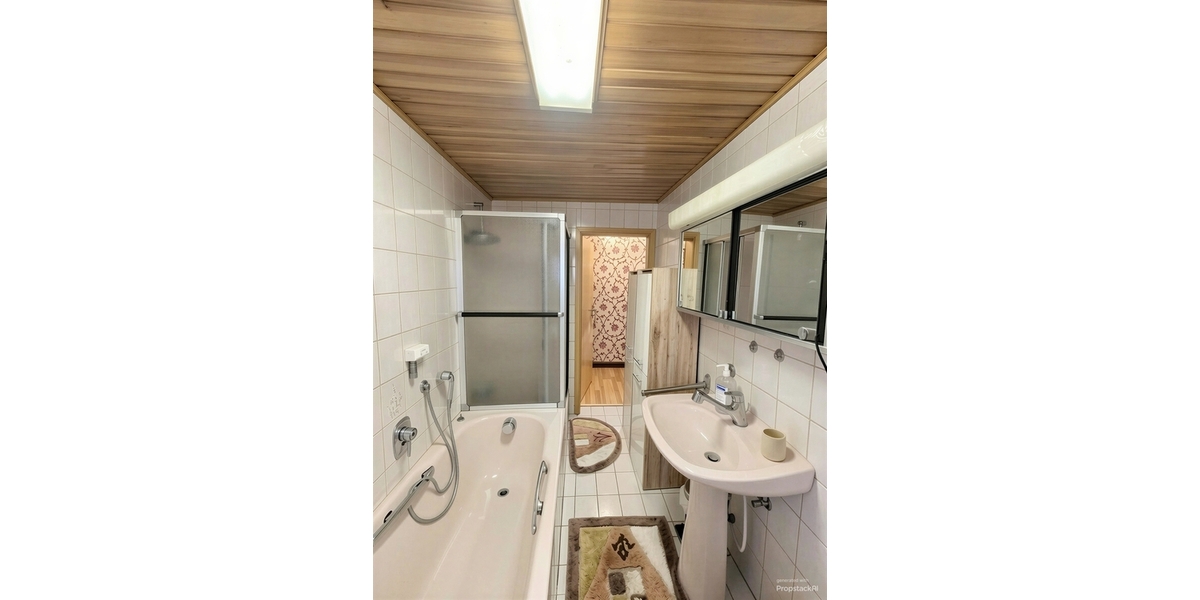 Badezimmer 1 OG