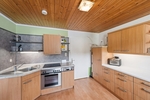 Vielseitiges Ein- bis Zweifamilienhaus: 8 Zimmer, 160 m², Traumgarten & Garage - Reihenendhaus Theisbergstegen | Angebot:27302035
