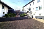 Großzügiges Wohnen für zwei Generationen: Poolbereich mit Poolbar & barrierefreiem EG - Zweifamilienhaus Katzweiler | Angebot:27131010