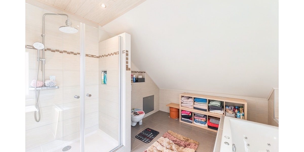 Badezimmer - (KI generiert)