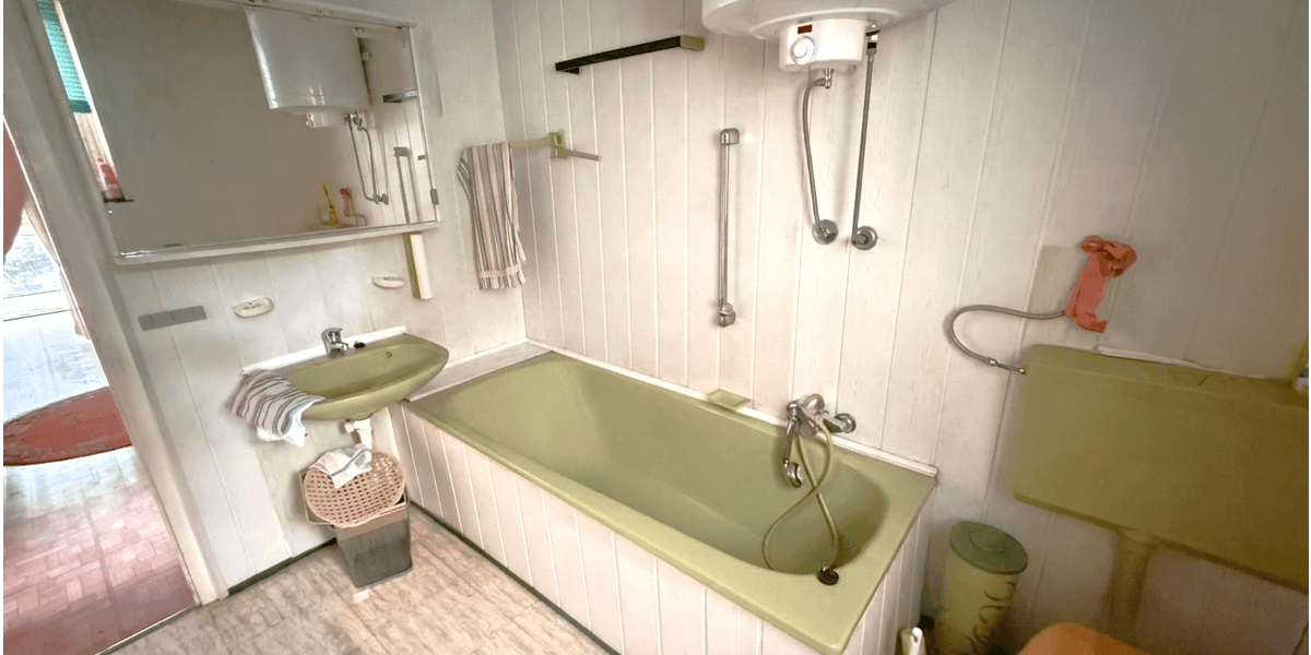 Badezimmer EG