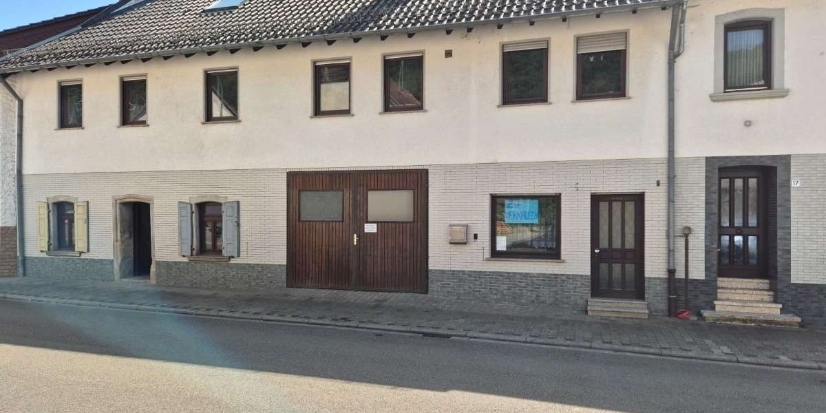 Vielseitiges Zweifamilienhaus mit Gewerbemöglichkeit, zahlreichen Stellplätzen u. idyllischem Garten - Mehrfamilienhaus, Wohnhaus Friedelhausen Friedelhausen | Angebot:27131029