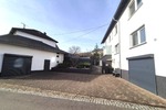 Großzügiges Wohnen für zwei Generationen: Poolbereich mit Poolbar & barrierefreiem EG - Zweifamilienhaus Katzweiler | Angebot:24408767