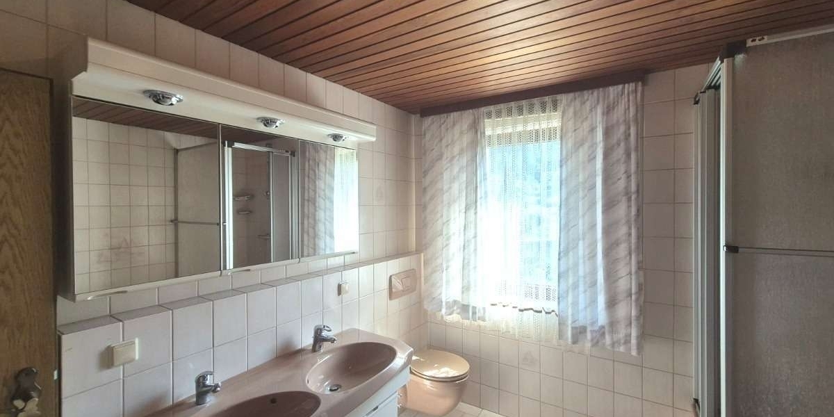 Badezimmer 1