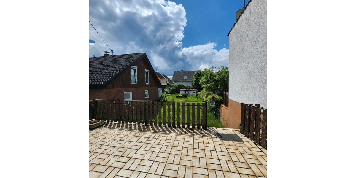 Terrasse mit Zugang zum Garten