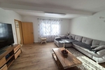 Großzügiges Wohnen für zwei Generationen: Poolbereich mit Poolbar & barrierefreiem EG - Zweifamilienhaus Katzweiler | Angebot:27131010
